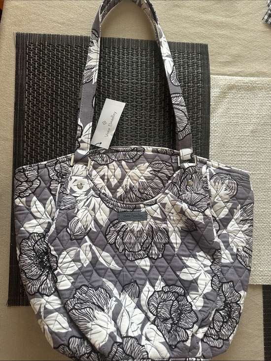 Vera Bradley Handbags - Vera Bradley Glenna MOON SHADOW MEADOW Purse Bag Tote Gray White Floral New V343
